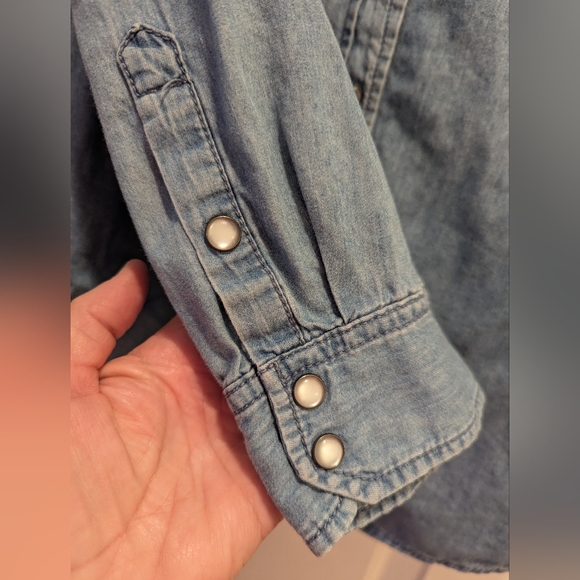 Miley Cyrus Max Azria Womens Distressed Denim Snap Button Cotton Shirt Size XL - Picture 5 of 14